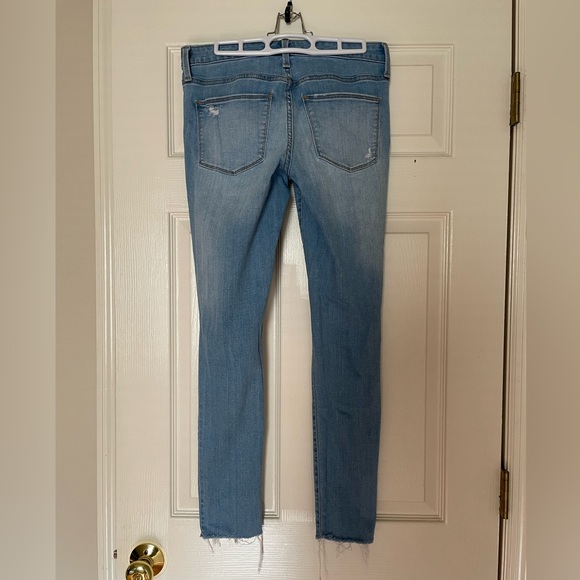 Universal Thread Mid Rise Skinny Jeans - Picture 12 of 12